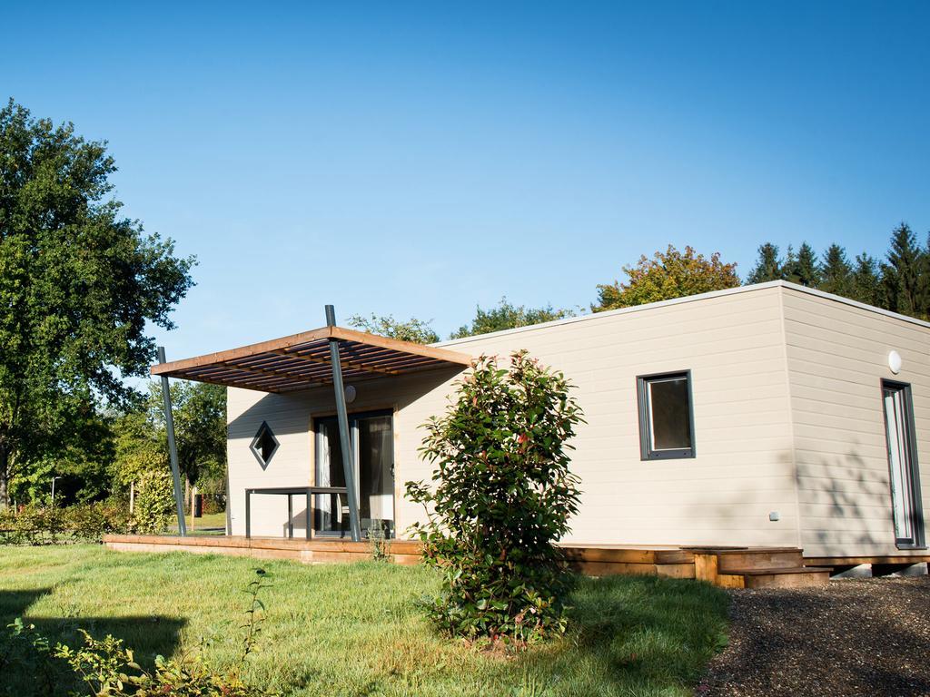 Domaine De Blangy Hotel Hirson Exterior photo